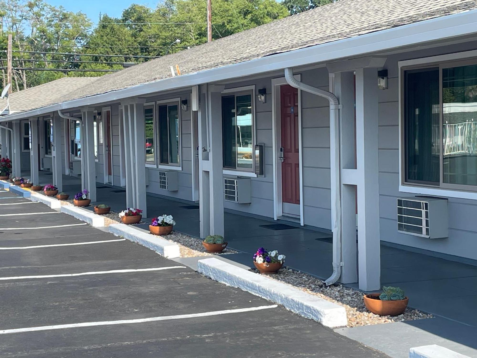 Lark Motel Willits Exteriér fotografie